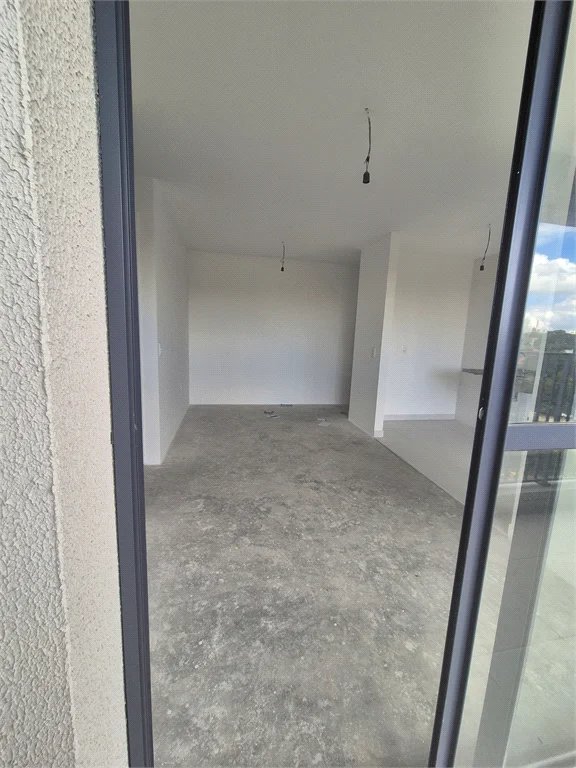 Apartamento à venda com 3 quartos, sendo 1 suíte, em Vila Anastácio, São Paulo, SP