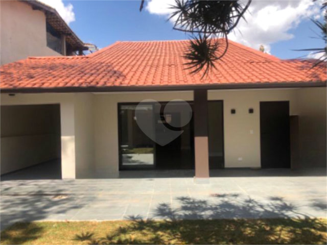Casa à venda com 4 quartos, sendo 2 suítes,  em Horto Florestal, São Paulo, SP