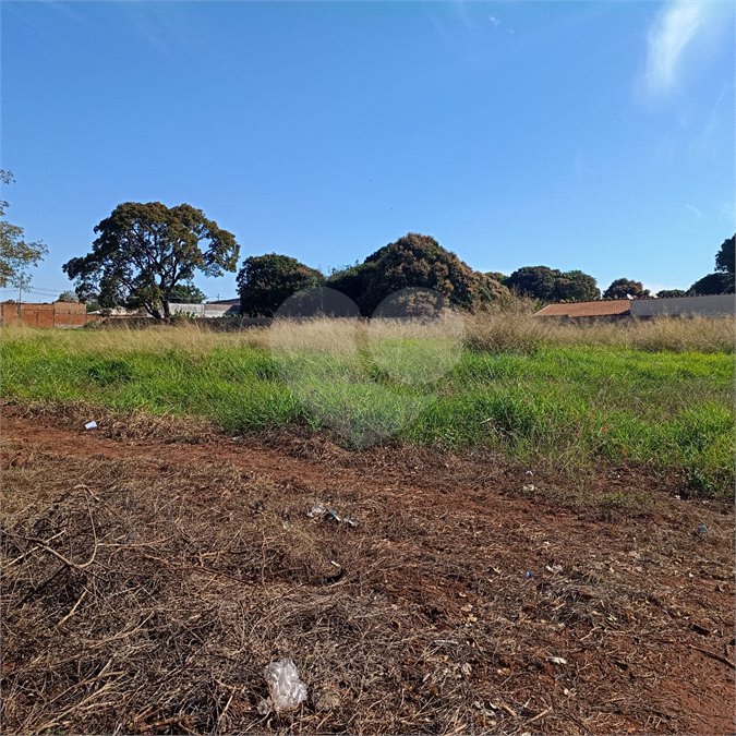 Terreno à venda em Jardim Brasília (vila Xavier), Araraquara, SP