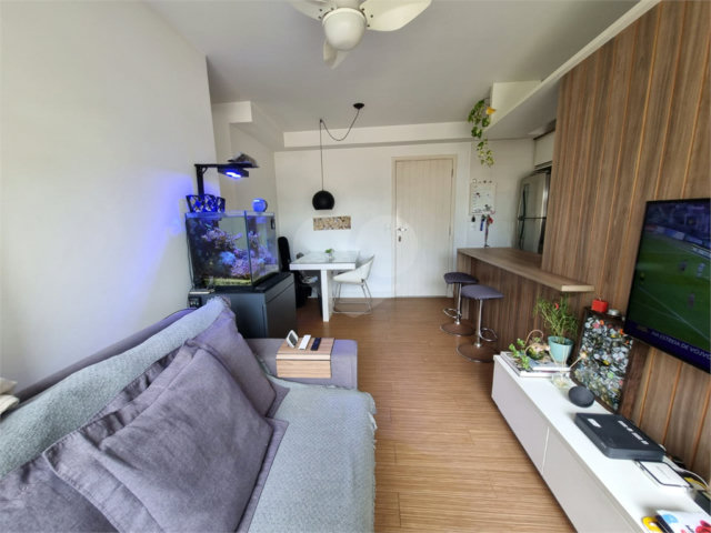 Apartamento à venda com 2 quartos, sendo 1 suíte,  em Chácara Santo Antônio (zona Sul), São Paulo, SP