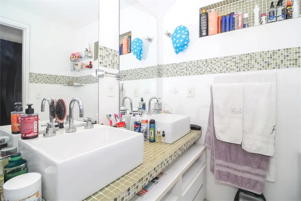 Apartamento à venda com 4 quartos, sendo 3 suítes, em Vila Romana, São Paulo, SP