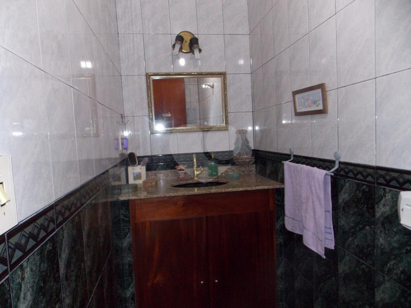Sobrado à venda com 6 quartos, sendo 4 suítes, em Parque Petrópolis, Mairiporã, SP