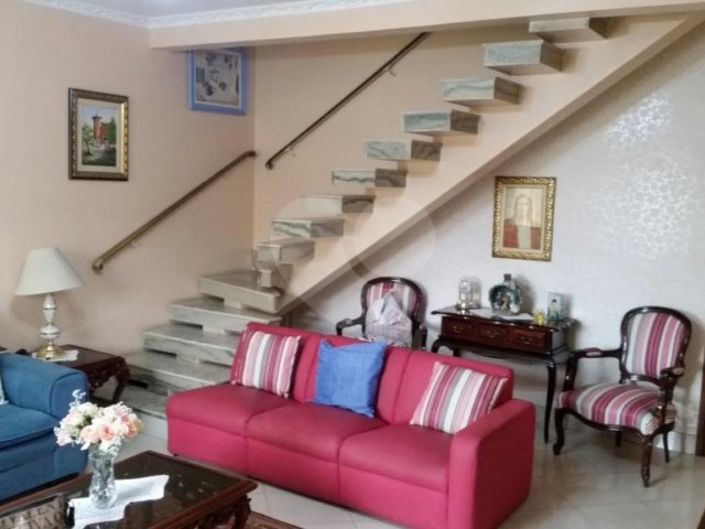 Sobrado à venda com 3 quartos, sendo 1 suíte,  em Vila Maria, São Paulo, SP