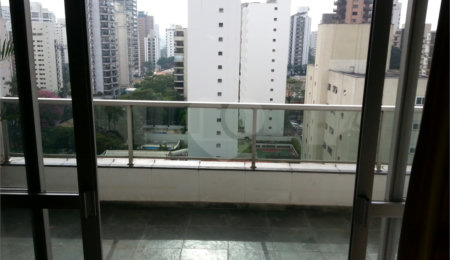 Apartamento à venda com 4 quartos, sendo 3 suítes,  em Indianópolis, São Paulo, SP