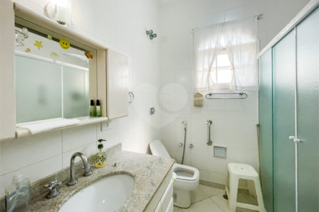 Casa Térrea à venda com 6 quartos, sendo 3 suítes,  em Instituto de Previdência, São Paulo, SP