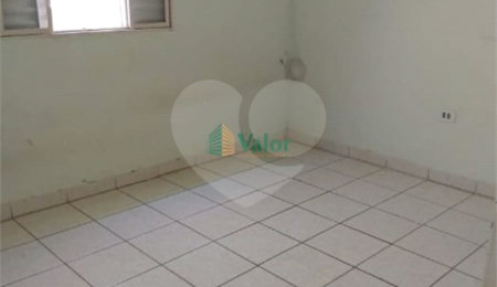 Casa à venda com 3 quartos, sendo 2 suítes,  em Parque Sisi, São Carlos, SP