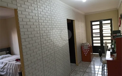 Sobrado à venda com 4 quartos em Vila Continental, São Paulo, SP