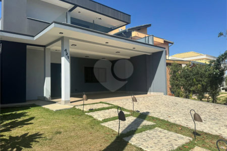 Casa à venda com 3 suítes no condomínio Real Park, Sumaré - SP