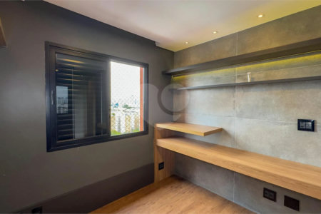 Apartamento à venda com 3 quartos, sendo 1 suíte, em Chácara Santo Antônio, São Paulo, SP