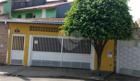 Casa à venda com 3 quartos, sendo 1 suíte,  em Jardim dos Ipês, Suzano, SP