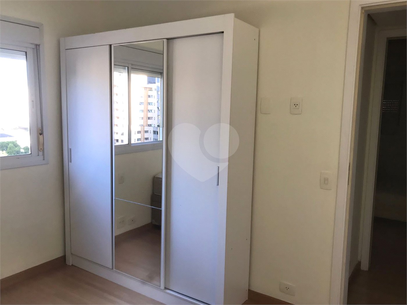 Apartamento à venda ou para alugar com 2 suítes em Brooklin, São Paulo, SP