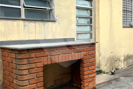 Casa Térrea à venda com 3 quartos em Jardim Dom José, São Paulo, SP