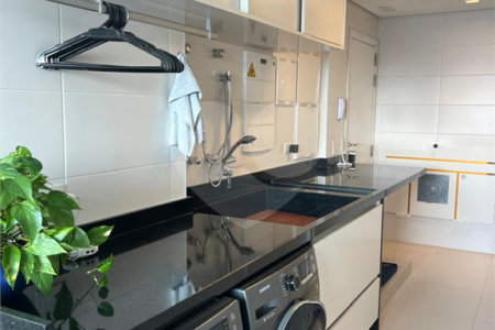 Apartamento à venda com 2 suítes em Vila Gertrudes, São Paulo, SP