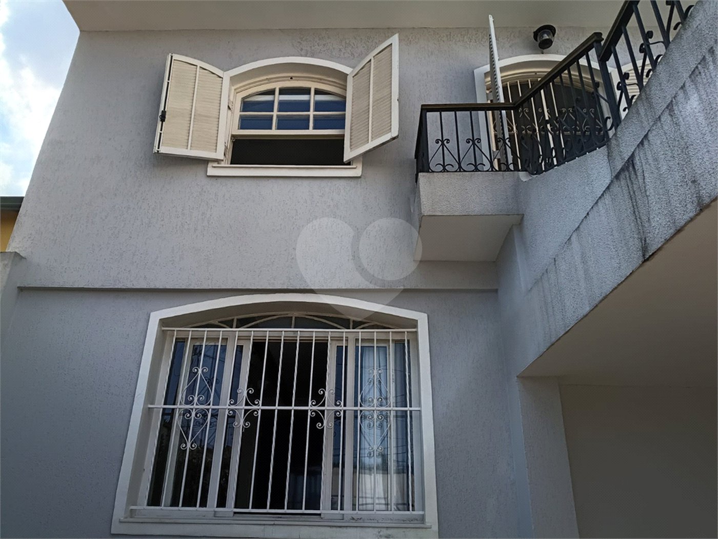 Sobrado à venda com 4 quartos, sendo 2 suítes, em Mirandópolis, São Paulo, SP