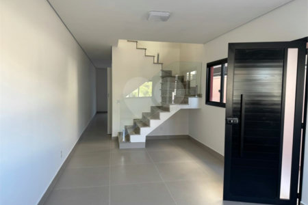 Casa à venda com 3 suítes no condomínio Residencial The Square Village, Cotia - SP