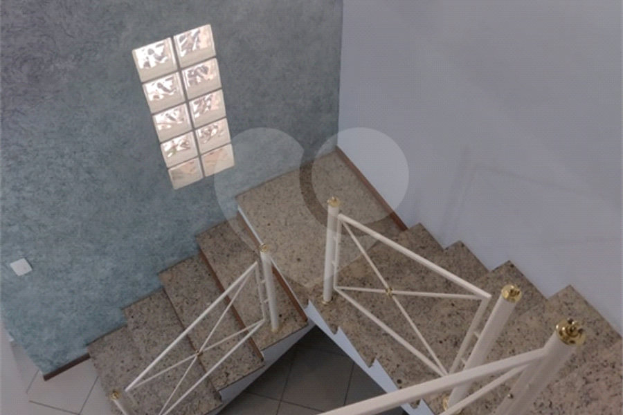 Sobrado à venda com 4 quartos, sendo 1 suíte,  em Palmas do Tremembé, São Paulo, SP