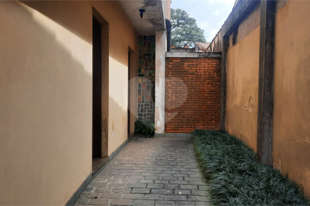 Sobrado à venda com 4 quartos, sendo 1 suíte,  em City Campo Grande, São Paulo, SP