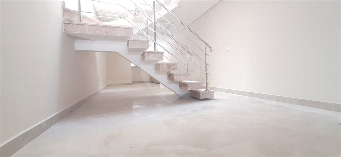 Sobrado à venda com 3 quartos, sendo 1 suíte, em Tremembé, São Paulo, SP