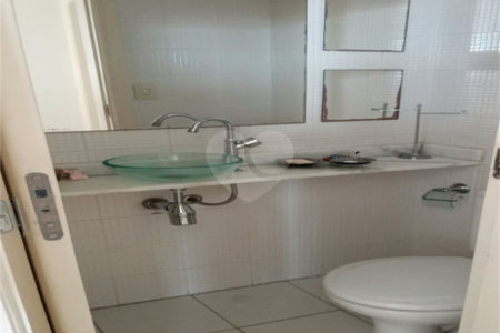 Apartamento à venda com 3 quartos, sendo 1 suíte, em Vila Brasilina, São Paulo, SP