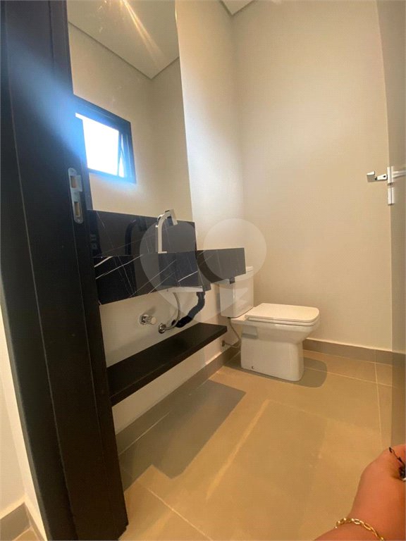 Casa à venda com 4 suítes no condomínio Campo de Toscana, Vinhedo - SP