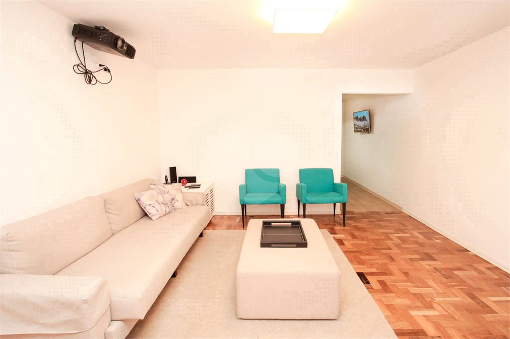 Apartamento à venda com 3 quartos, sendo 1 suíte, em Perdizes, São Paulo, SP