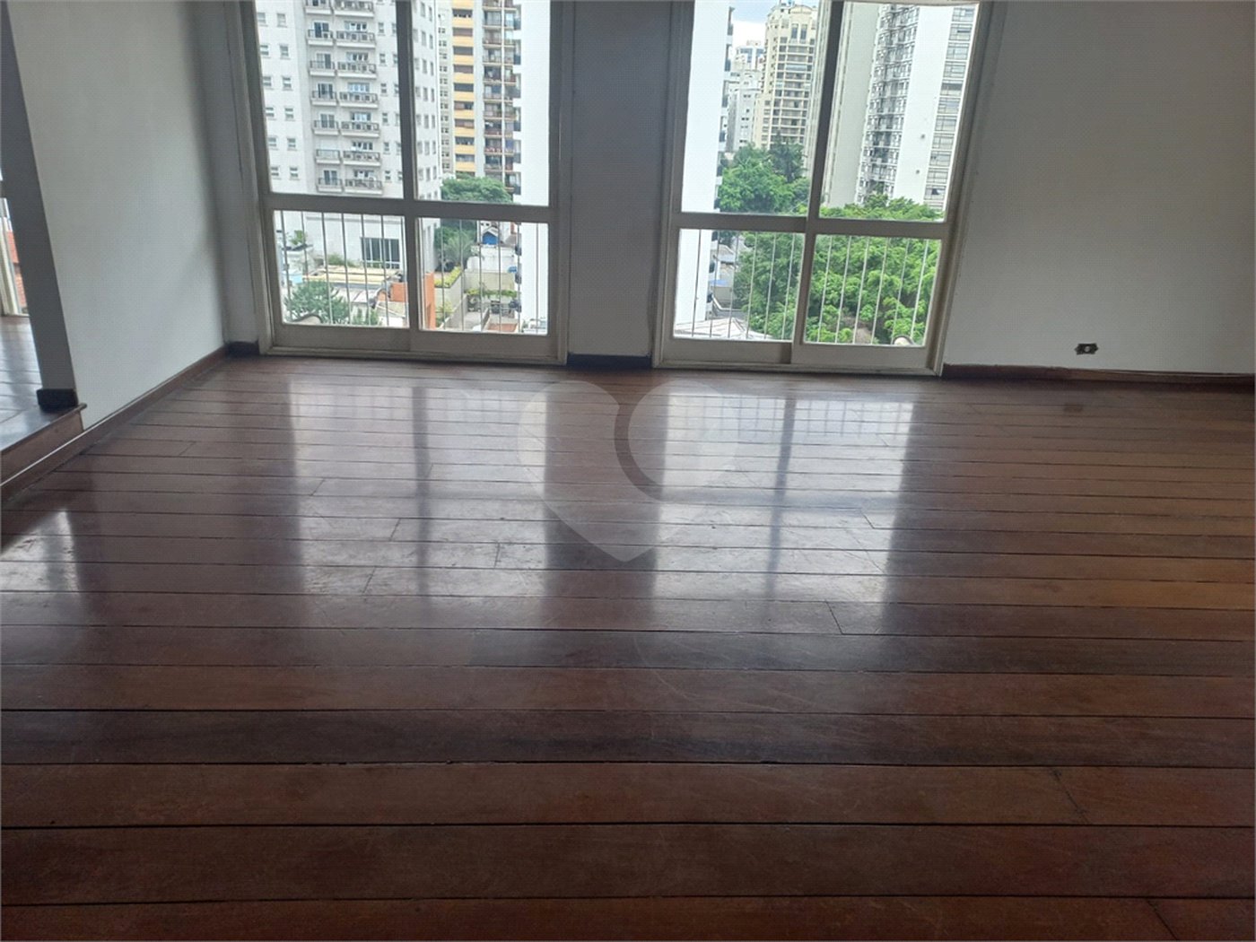 Apartamento à venda com 3 quartos, sendo 1 suíte, em Jardim Paulista, São Paulo, SP