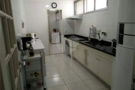 Apartamento à venda com 3 quartos, sendo 1 suíte, em Pinheiros, São Paulo, SP
