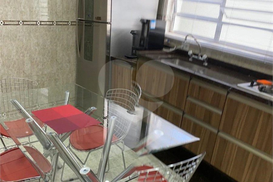 Sobrado à venda com 3 quartos em Tremembé, São Paulo, SP
