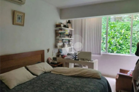 Apartamento à venda com 4 quartos, sendo 2 suítes, em Cosme Velho, Rio de Janeiro, RJ