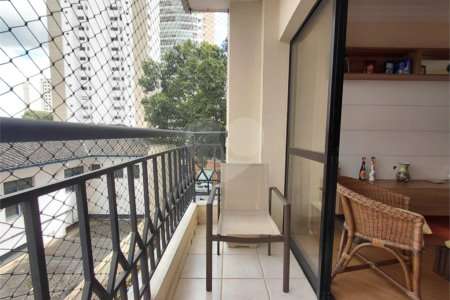 Apartamento à venda com 3 quartos, sendo 1 suíte, em Vila Romana, São Paulo, SP