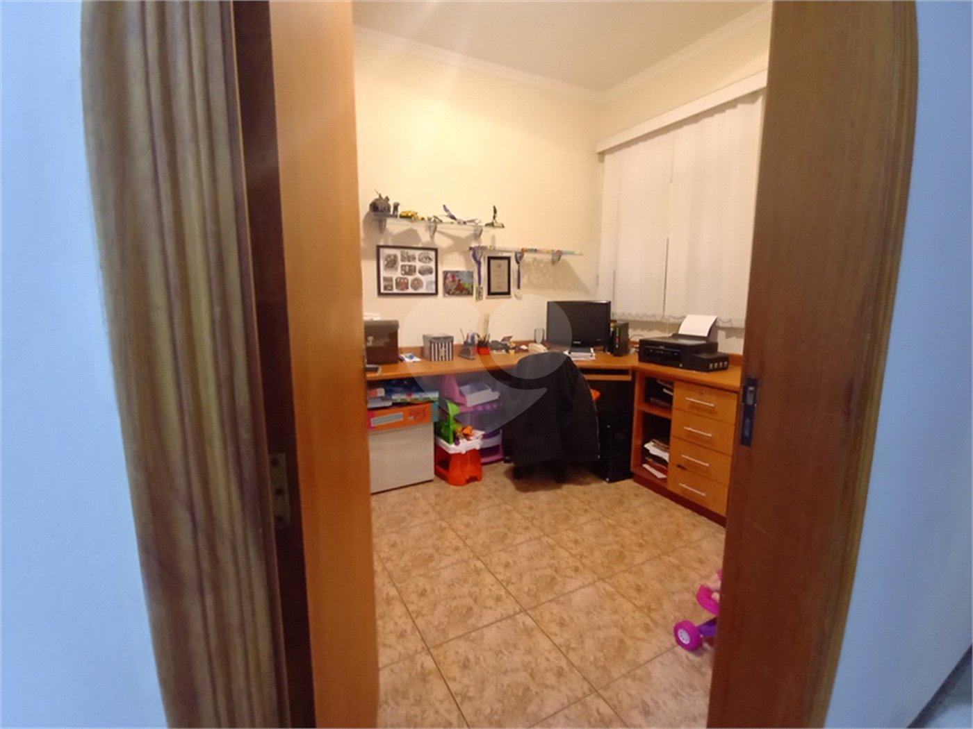 Sobrado à venda com 4 quartos, sendo 1 suíte, em Tremembé, São Paulo, SP