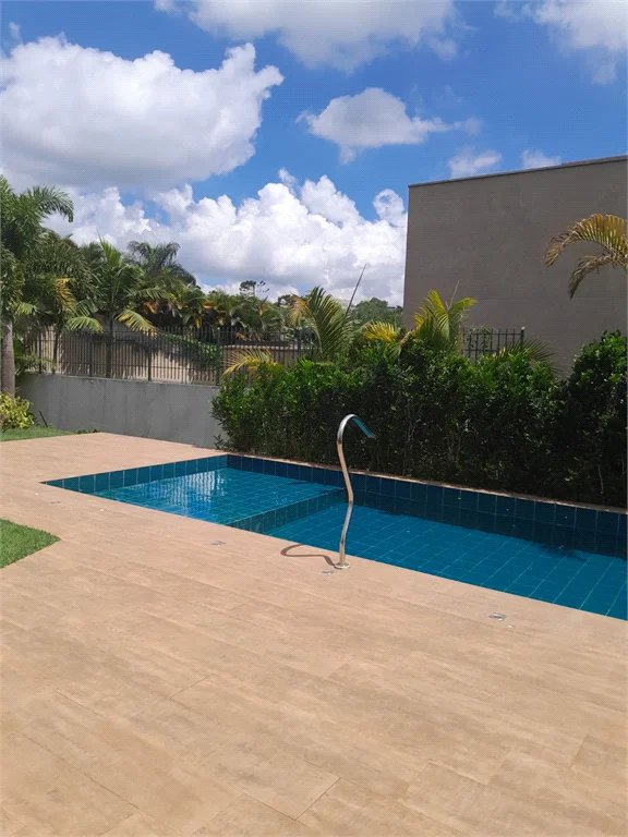 Casa à venda com 3 suítes em Moinho Velho, Cotia, SP
