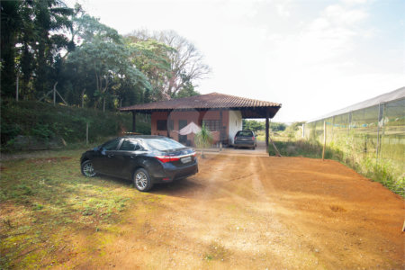 Terreno à venda com 1 quarto em Jardim Camargo (canguera), São Roque, SP