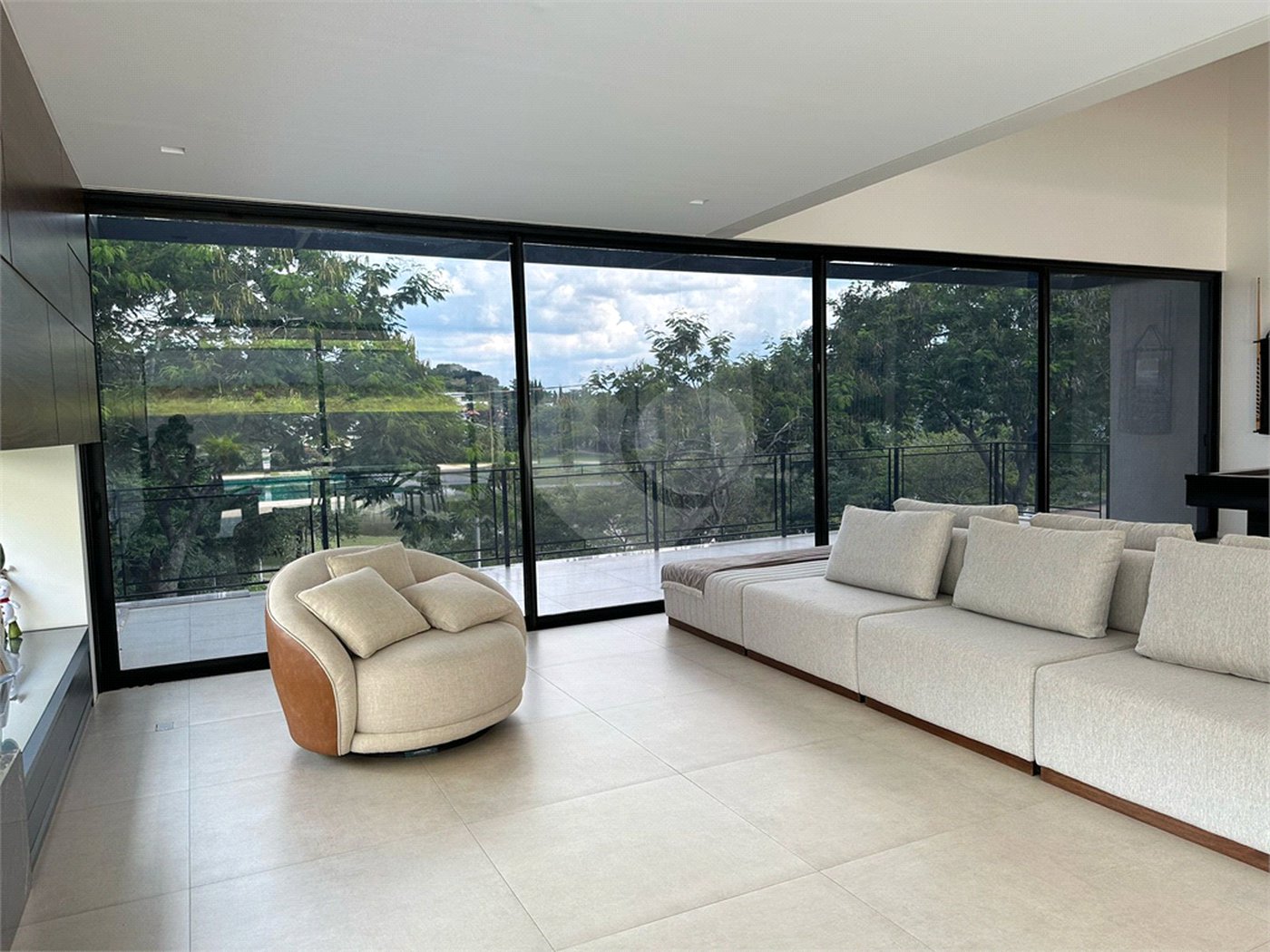 Casa à venda com 5 suítes no condomínio Porto de Atibaia, Atibaia - SP