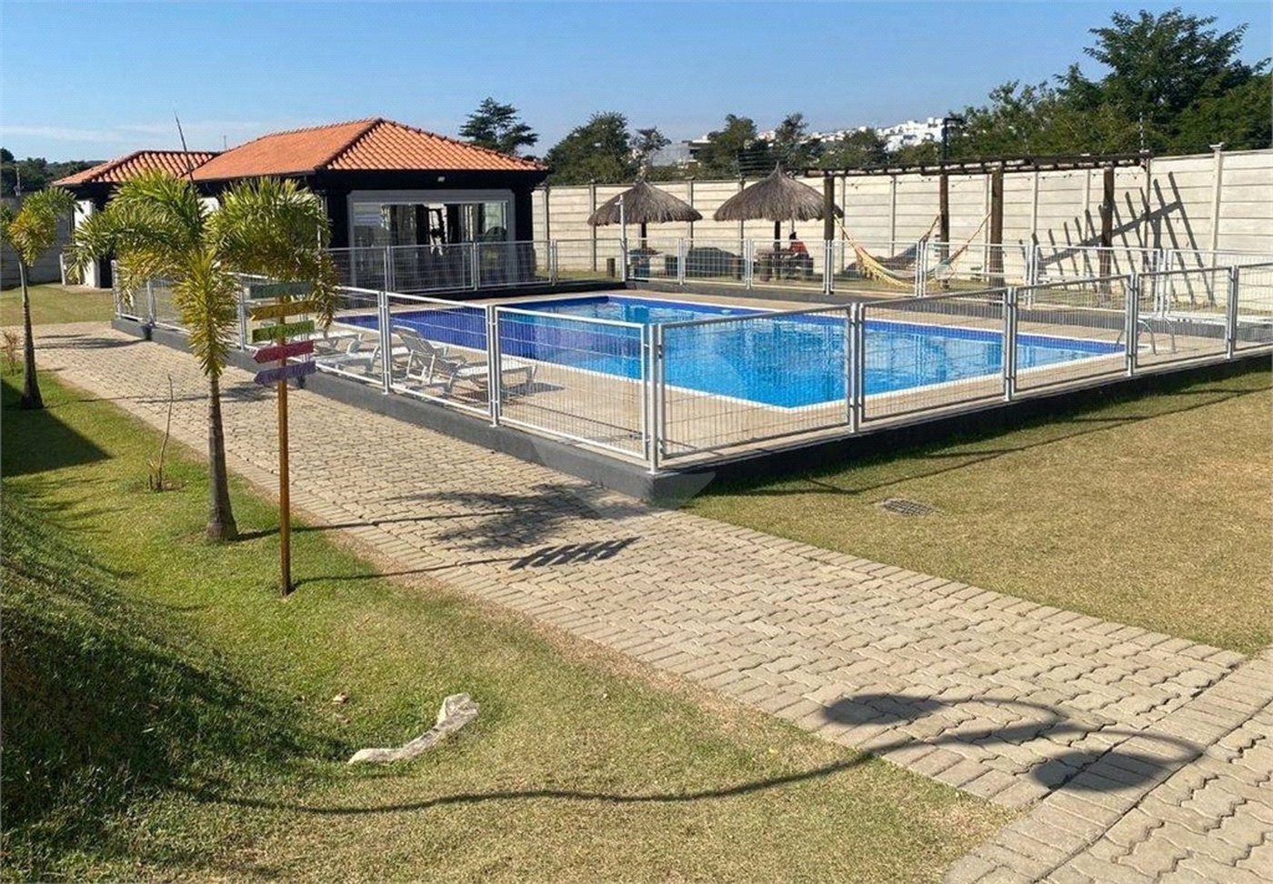 Casa à venda com 3 quartos, sendo 1 suíte, no condomínio Vila Rica, Indaiatuba - SP