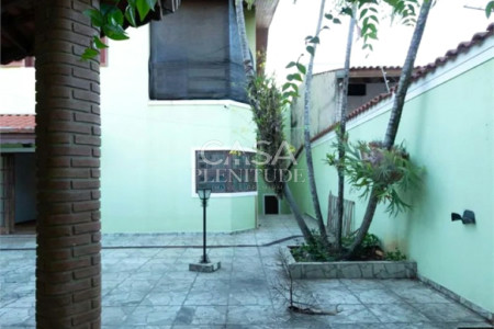 Casa à venda ou para alugar com 3 suítes em Jardim Bandeirantes, Sorocaba, SP