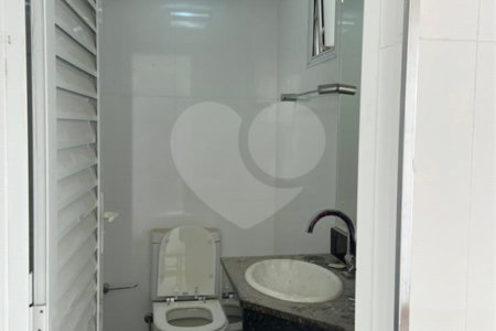 Casa para alugar com 3 quartos, sendo 2 suítes, em Vila Carrão, São Paulo, SP