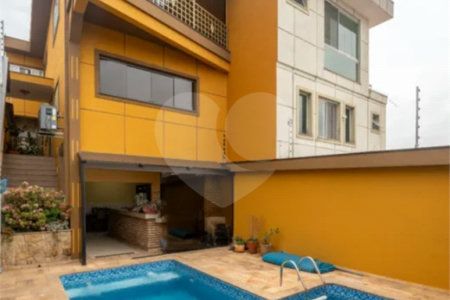 Sobrado à venda com 3 suítes em Chácara Inglesa (zona Norte), São Paulo, SP