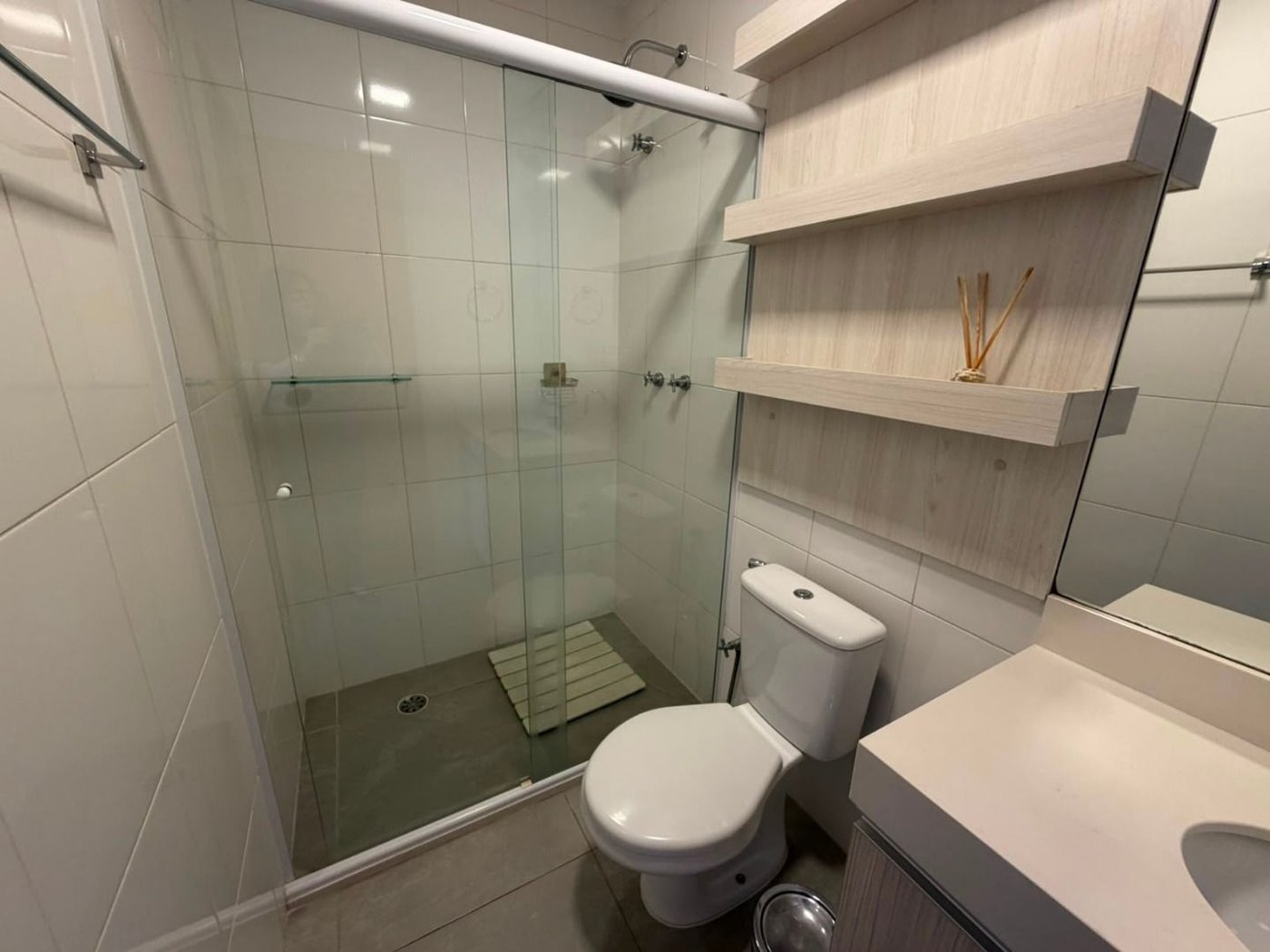 Apartamento com 2 dormitórios à venda, 72 m² por R$ 1.350.000,00 - Gonzaga - Santos/SP