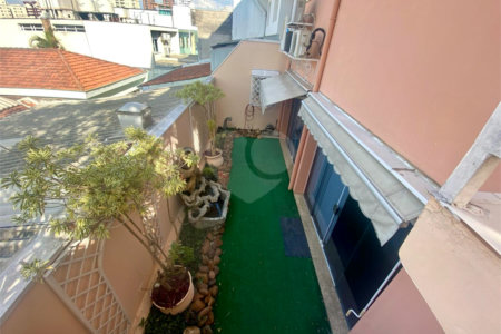 Casa à venda com 4 quartos, sendo 3 suítes, em Jardim Maia, Guarulhos, SP