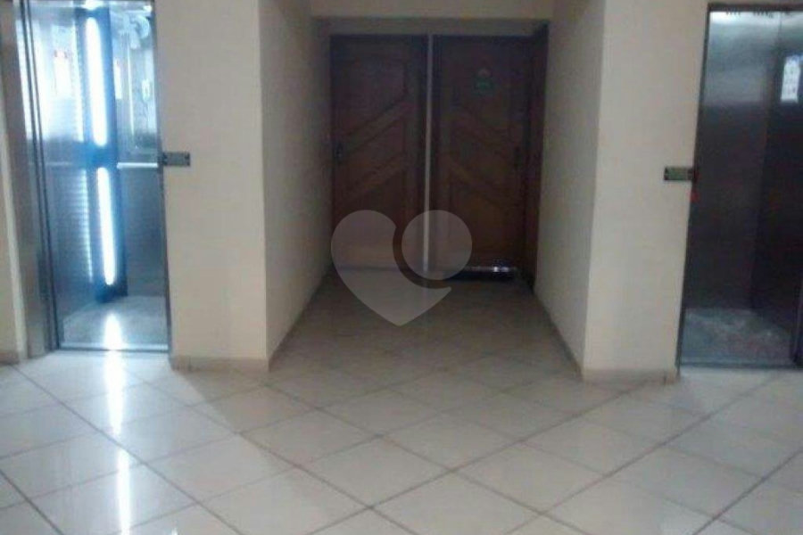 Apartamento à venda com 2 quartos, sendo 1 suíte, em Vila Tupi, Praia Grande, SP