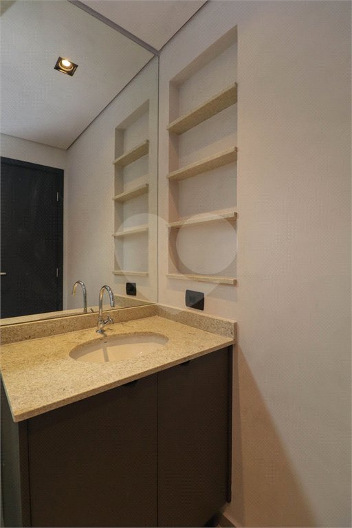 Apartamento à venda ou para alugar com 1 quarto em Pinheiros, São Paulo, SP