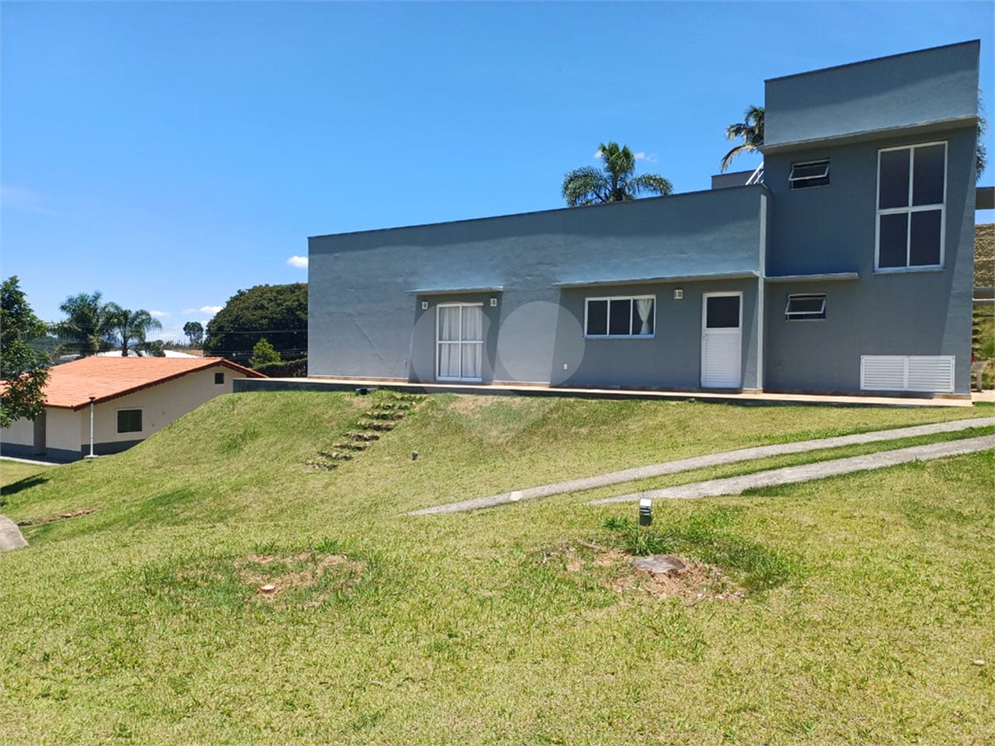 Casa à venda com 3 quartos, sendo 1 suíte, em Alpes D'ouro, Bom Jesus dos Perdões, SP