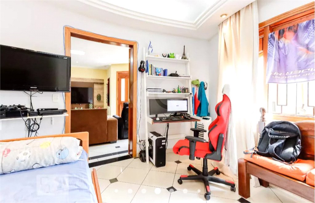 Sobrado à venda com 5 quartos, sendo 4 suítes, em Tremembé, São Paulo, SP