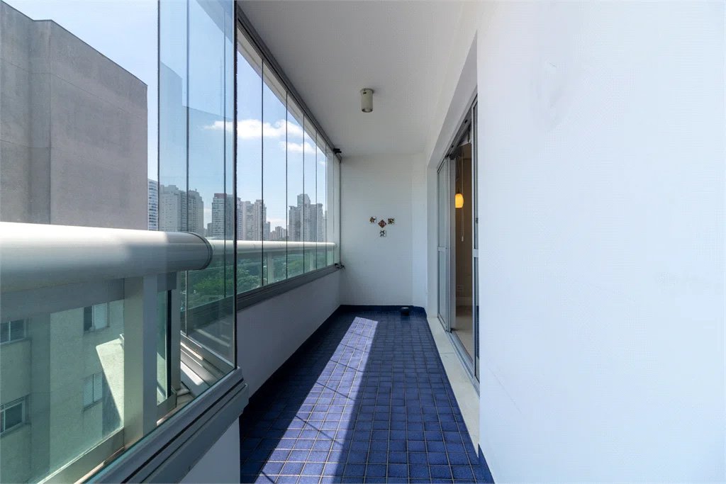 Apartamento à venda com 4 quartos, sendo 3 suítes, em Brooklin Paulista, São Paulo, SP