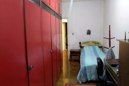 Sobrado à venda com 2 quartos, sendo 1 suíte, em Vila Monumento, São Paulo, SP