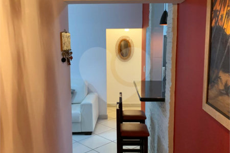 Apartamento à venda com 2 quartos, sendo 1 suíte,  em Canto do Forte, Praia Grande, SP