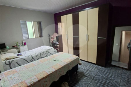 Casa à venda com 4 quartos, sendo 1 suíte,  em Vila Santa Maria, Guarulhos, SP