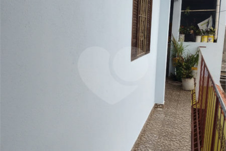 Casa à venda com 4 quartos, sendo 1 suíte,  em Jardim Cacique, Suzano, SP