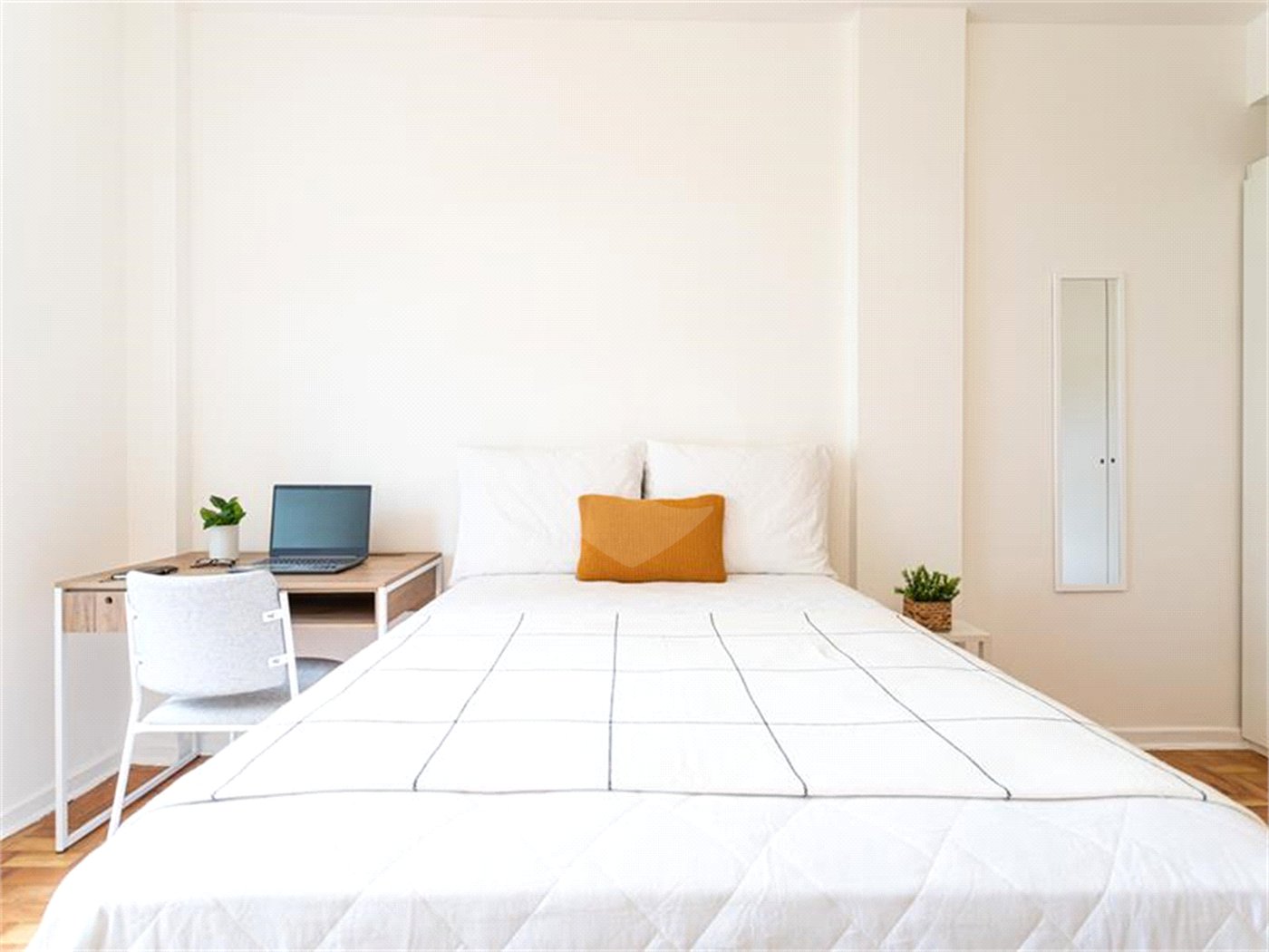 Apartamento à venda com 5 quartos, sendo 1 suíte,  em Pinheiros, São Paulo, SP